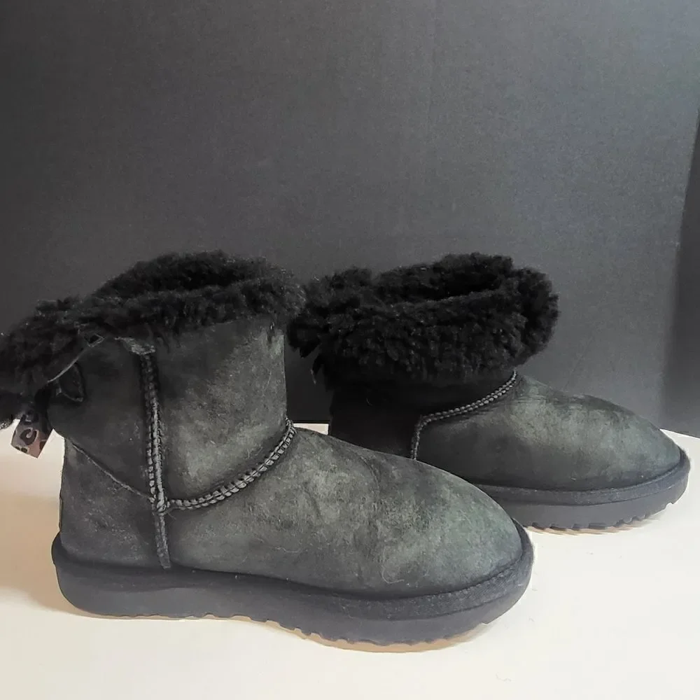 Ugg Women's Deep Green Short Ankle Boots